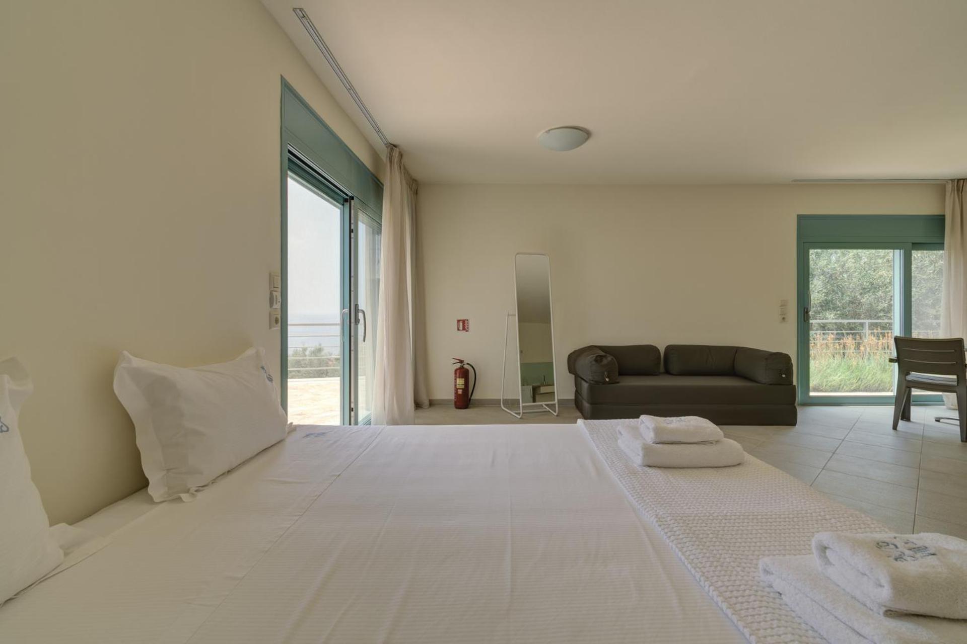 Ouzo Panoramic Houses 2, With Private Pool Plomari エクステリア 写真